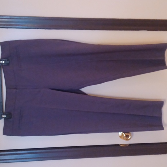 Apt. 9 Pants - Apt 9 dressy gray capris